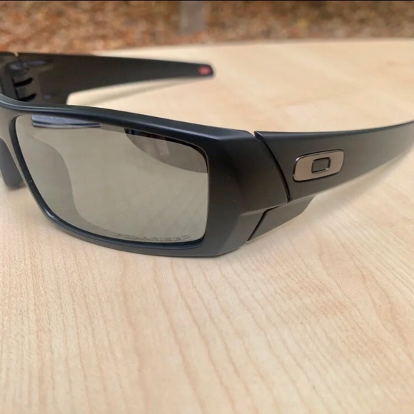 Descubrir 56+ imagen warranty on oakley sunglasses Thptnganamst.edu.vn